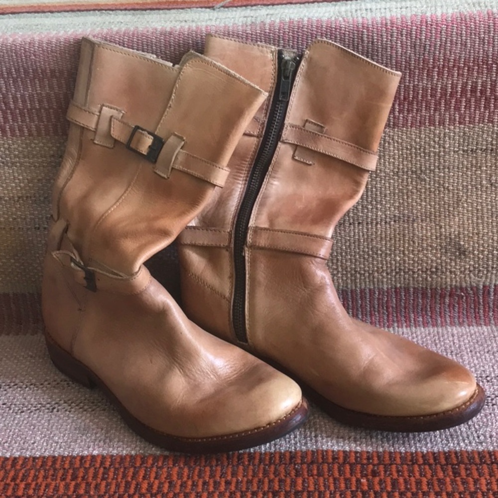 7.5 Bed Stu Tan Leather Boots